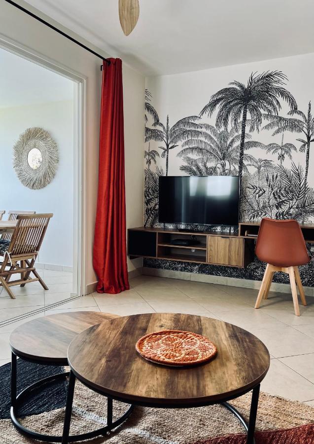Cosy Letchis Apartment Сен-Пиер Екстериор снимка